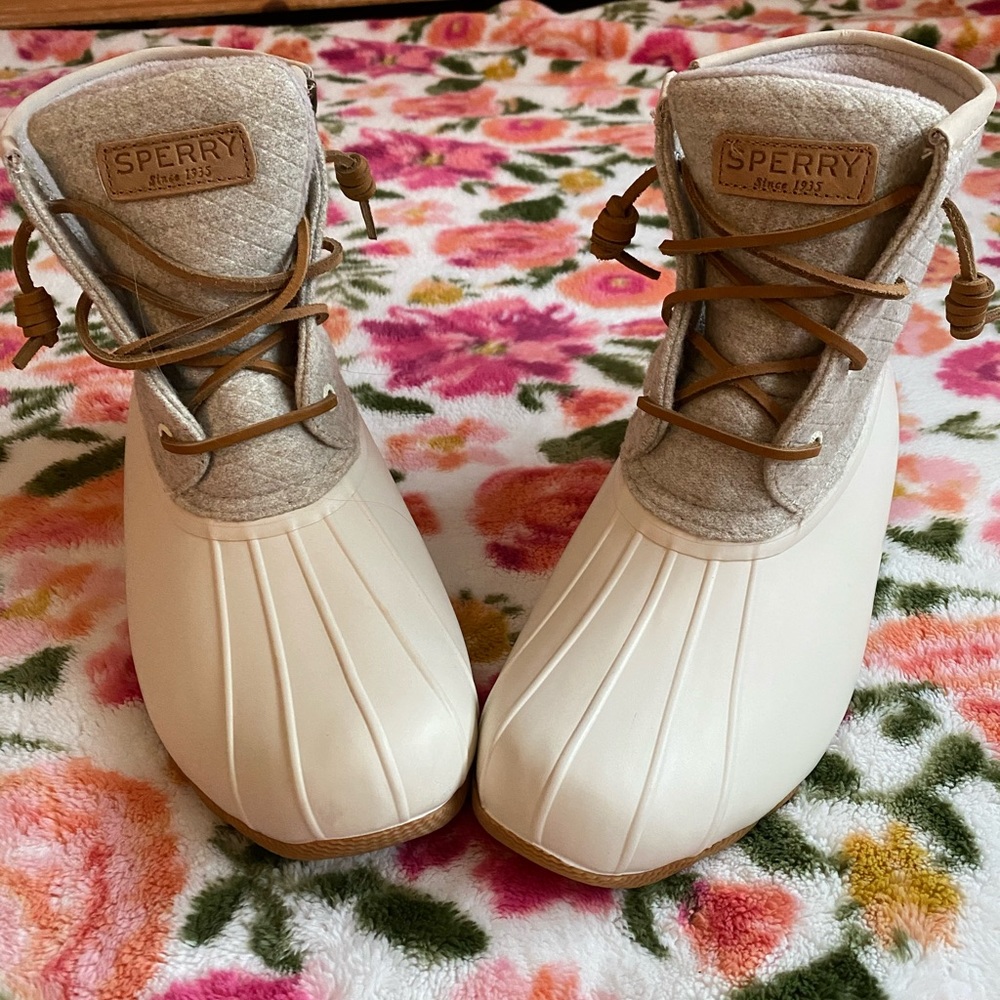 Sperry Snow Boots